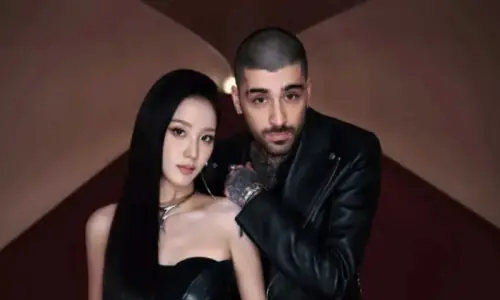 Zayn Malik reveals why he teamed up with Jisoo for &lsquo;eyes closed&rsquo;