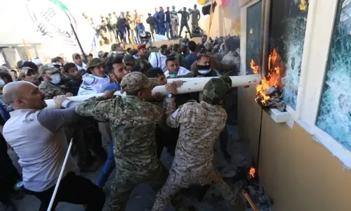 بغداد میں مسلح حملوں کا انتباہ، امریکا کی اپنی شہریوں کو فوری نکلنے کی ہدایت