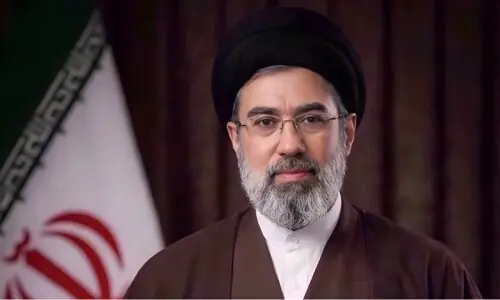 ایرانی سپریم لیڈر کی عوام سے تعمیر نو میں مدد کی درخواست