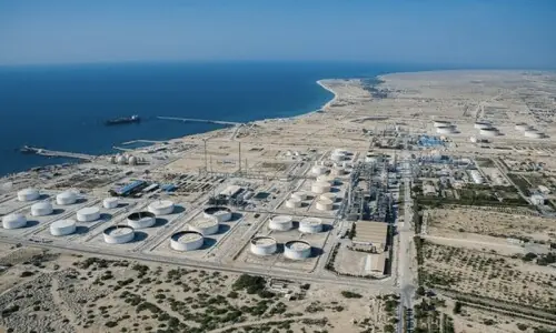 امریکا کی جنگ بندی کے اعلان کے بعد ایران کی لاوان آئل ریفائنری پر حملہ