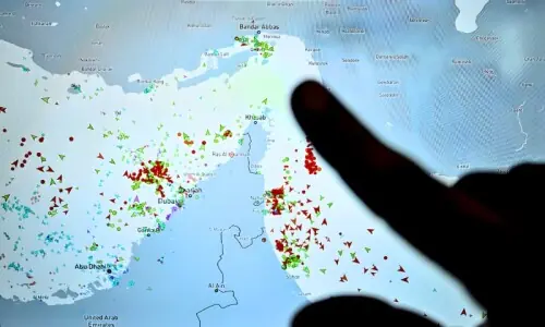 بارودی سرنگیں: پاسدارانِ انقلاب نے آبنائے ہرمز کے محفوظ راستوں کا نقشہ جاری کردیا