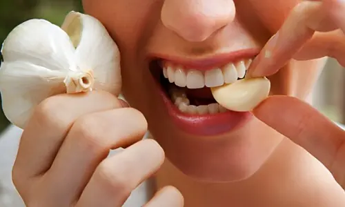 حد سے زیادہ لہسن کھانا کتنا خطرناک ہے؟