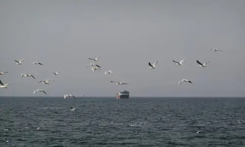 Iran military warns will block Red Sea if US naval blockade continues