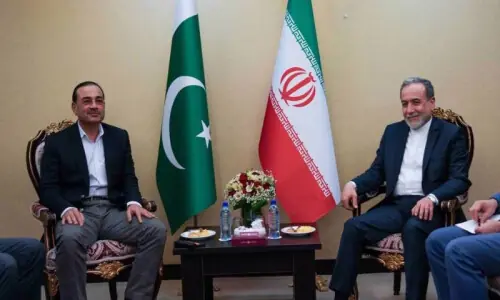 Breakthrough on nuclear issue likely as Pakistan pushes US-Iran talks