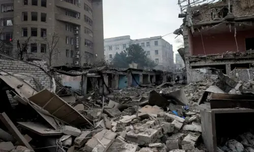Russian missiles hit Kyiv and other Ukrainian cities, 17 dead