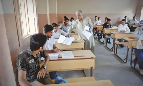 Sindh Govt announces lifetime ban for students caught cheating