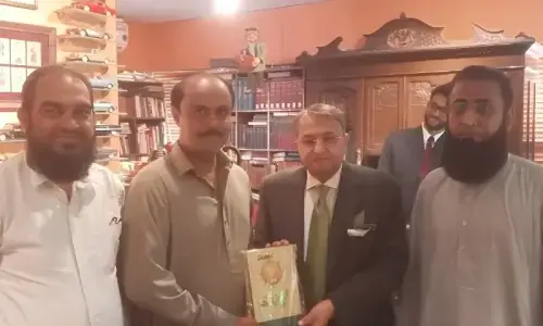 Senator Sarmad urges urgent action on Urdu University crisis