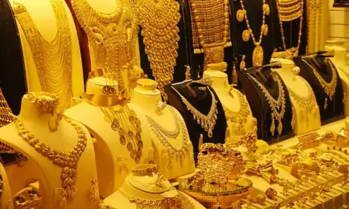 پاکستان میں سونا مزید سستا، فی تولہ قیمت کتنی ہوگئی؟