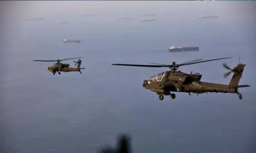 امریکا نے ایران سے دور تین بڑے ایرانی بحری جہاز روک لیے