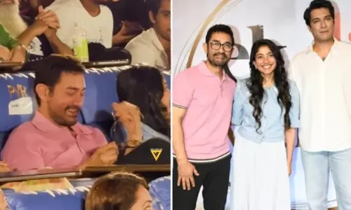 عامر خان اپنے بیٹے کی فلم دیکھ کر رو پڑے، ہیروئن کے جذبات بھی قابو میں نہ رہے