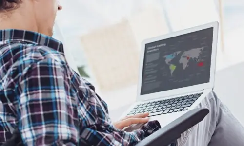 لیپ ٹاپ کو سالوں تیز رفتار رکھنے کے 10 آسان طریقے