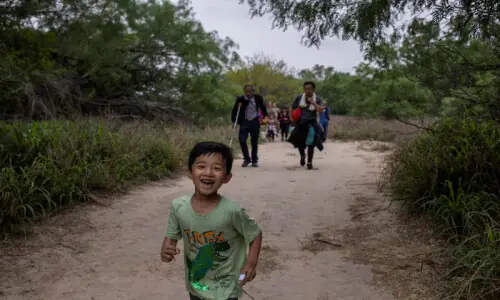 US prepared for visa sanctions on China over migrants issue