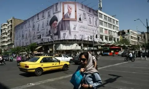 Earthquake shakes Tehran outskirts, sparks panic