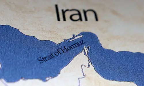 Iran, Oman hold talks on sovereignty, security of Strait of Hormuz