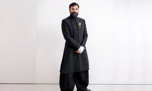 Artist Waqas Khan receives Tamgha-e-Imtiaz for artistic excellence