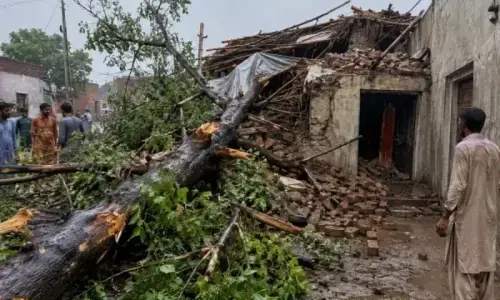 Storms kill 3, injure 24 across Punjab as NDMA issues nationwide rain alert