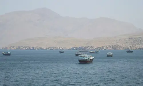 Iran warns US over siege, signals readiness for military strikes