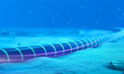 IRGC threaten to impose permits on internet cables passing through Hormuz