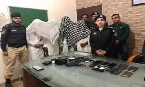 Karachi&rsquo;s online drug network exposed, 70 dealers identified