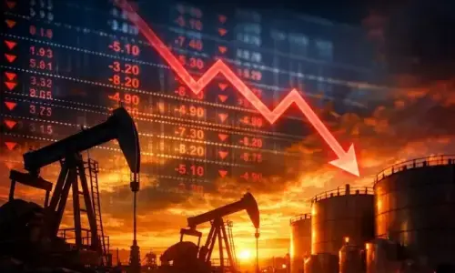 عالمی منڈی میں تیل کی قیمتوں میں بڑی کمی: امریکی خام تیل بھی سستا ہوگیا