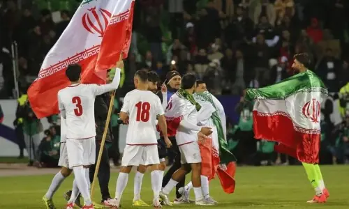 امریکا ایرانی فٹ بال ٹیم کی بلا رکاوٹ ورلڈ کپ میں شرکت یقینی بنائے: تہران