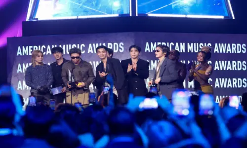 BTS takes top award at fan-voted American Music Awards