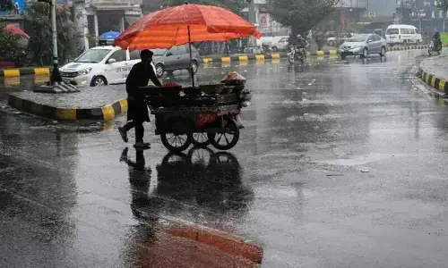 Rain, thunderstorms expected across Pakistan as heatwave continues
