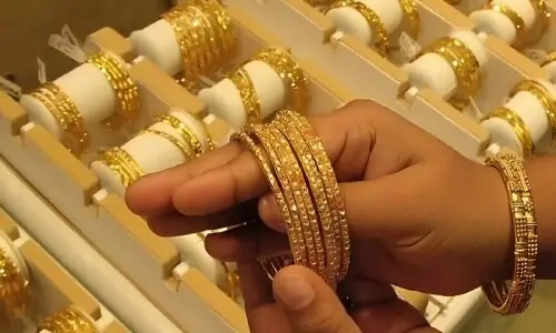 ملک میں سونے کی پھر اونچی اُڑان، نئی قیمت کیا ہوگئی؟