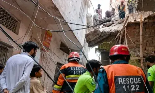 School roof collapse in Lahore kills child, six teachers arrested