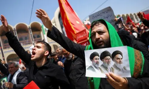 آیت اللہ خامنہ ای کی آخری رسومات، مرکزی نمازِ جنازہ اتوار کو تہران میں ادا کی جائے گی