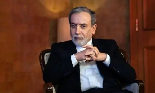 ایرانی قیادت پر حملے 'انٹیلی جینس لیک' کا نتیجہ تھے، خطرات اب بھی موجود ہیں: عباس عراقچی ایرانی قیادت پر حملے 'انٹیلی جینس لیک' کا نتیجہ تھے، خطرات اب بھی موجود ہیں: عباس عراقچی