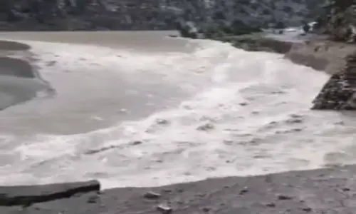 Flash floods cut off Astore as key road closes
