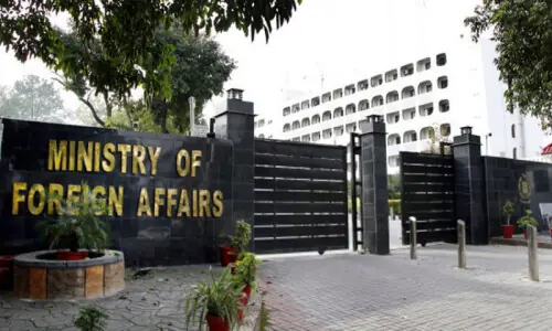 Pakistan reserves right to use force against Houthis: FO