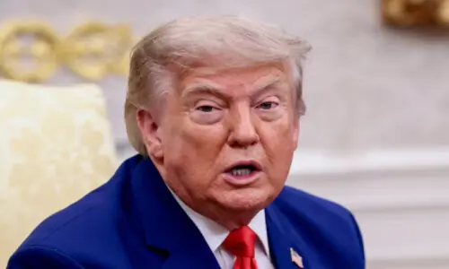 Trump warns Tehran: bridge or plant for every ship hit