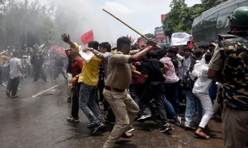 India student protests keep up pressure on Modi government