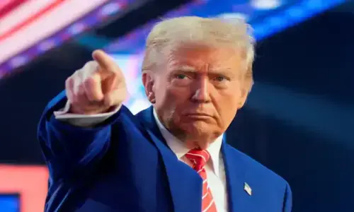 Trump tells Iranians to make deal or surrender