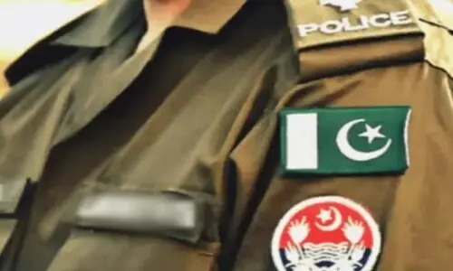 لاہور: ذہنی معذور لڑکی سے زیادتی، ایس ایچ او سمیت تھانے کے 78 اہلکار معطل
