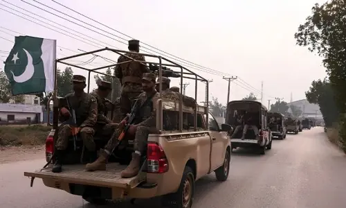 خیبرپختونخوا میں سیکیورٹی فورسز کی کارروائیاں، 10 دہشتگرد ہلاک