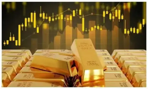 Gold price drops further to Rs459,936 per tola
