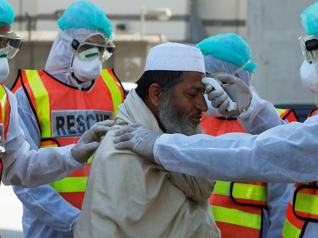 Over 1 lac Pakistanis have fully recovered from COVID-19