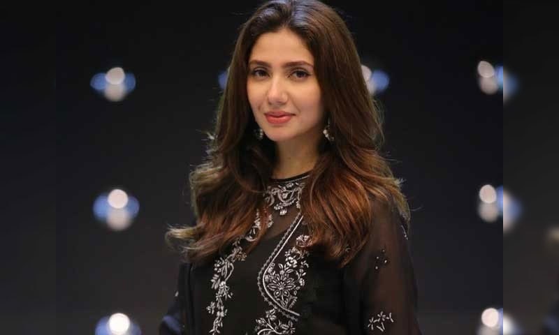 'پاکستان میں آپکو اس وقت عزت ملتی ہےجب آپ کالباس۔۔'ماہرہ بول پڑیں