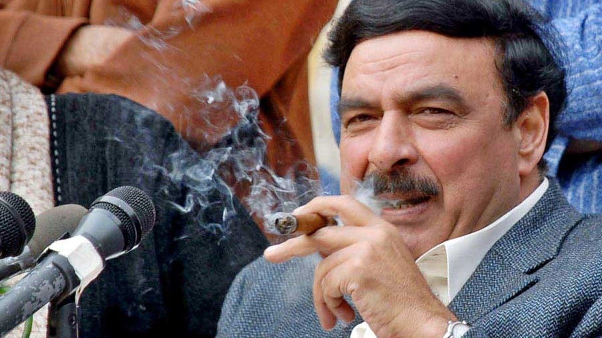 شیخوپورہ حادثہ، شیخ رشید کے ڈویژنل انجینئر کی معطلی کے احکامات