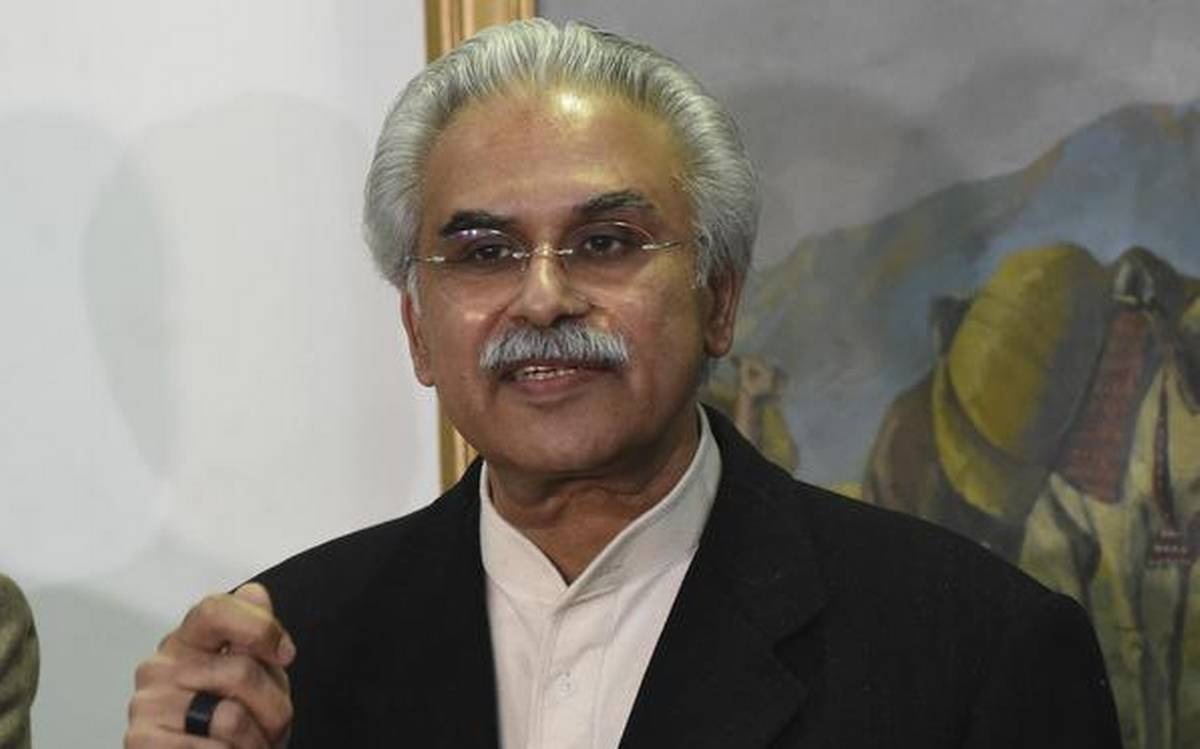 ڈاکٹر ظفر مرزا بھی کورونا کا شکار ،خود کو گھر میں قرنطینہ کرلیا