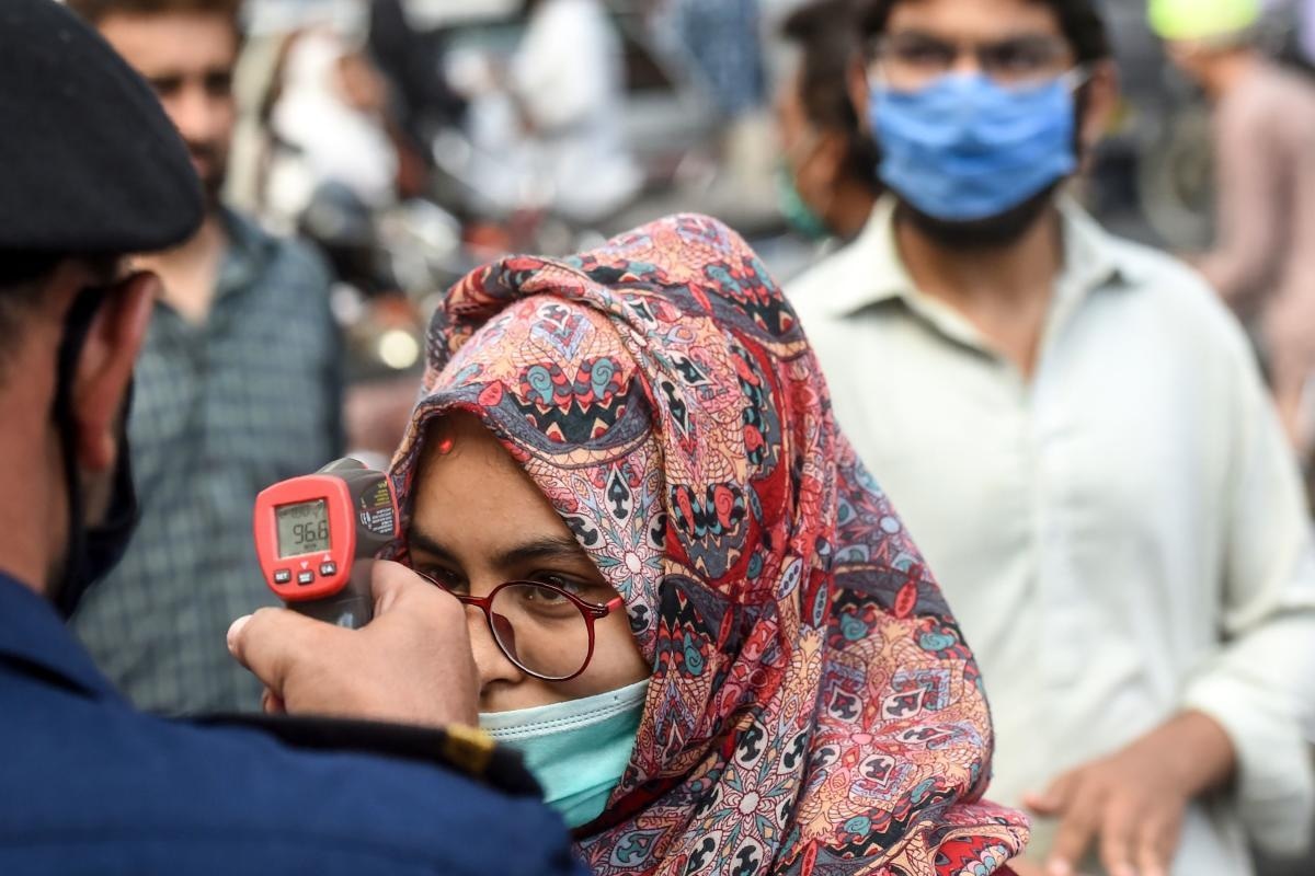 پاکستان: کورونا سےمزید 65 افراد جاں بحق، 2752 نئے کیسز