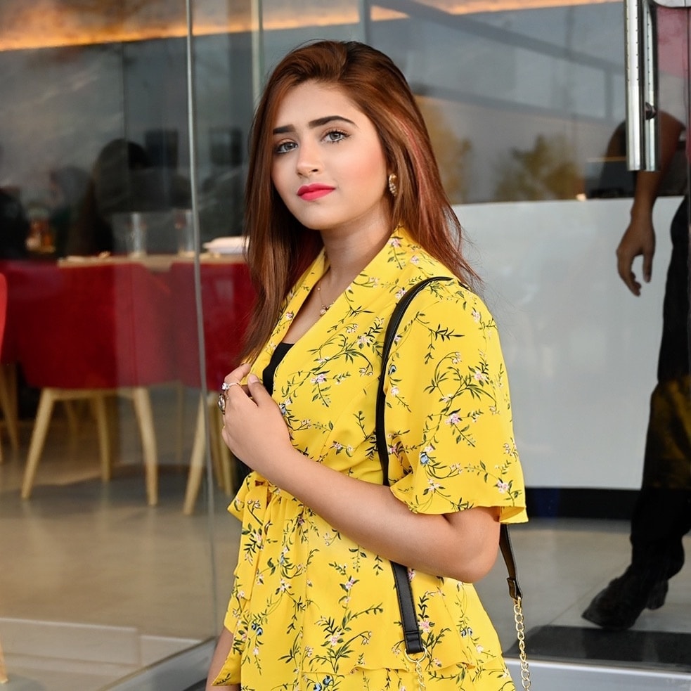 ٹک ٹاک اسٹار مناہل ملک کی شرمناک تصاویر وائرل