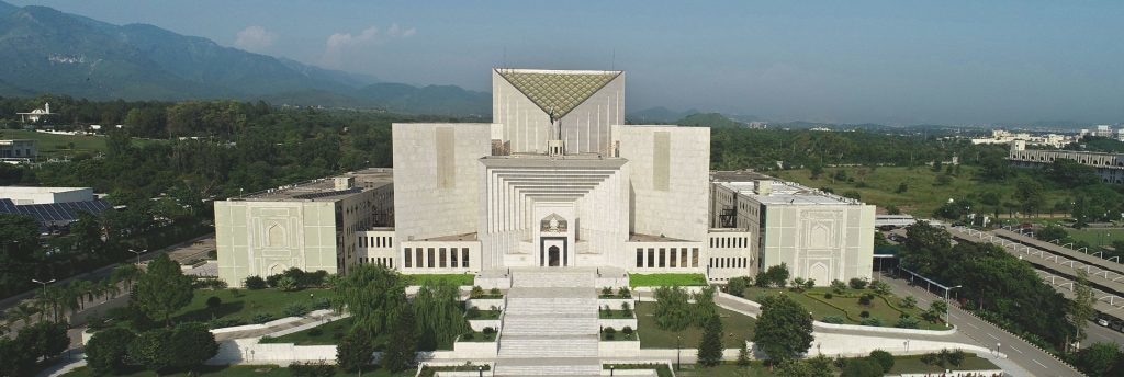 ججز کے خلاف ٹویٹ پر سپریم کورٹ کا از خود نوٹس