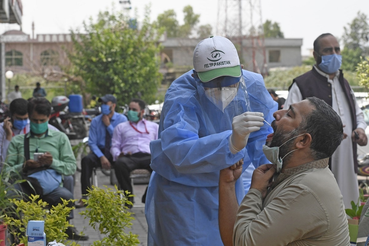 ملک میں کورونا کے مریضوں کی تعداد 2 لاکھ62 ہزار تک جا پہنچی، 5522 مریض جاں بحق