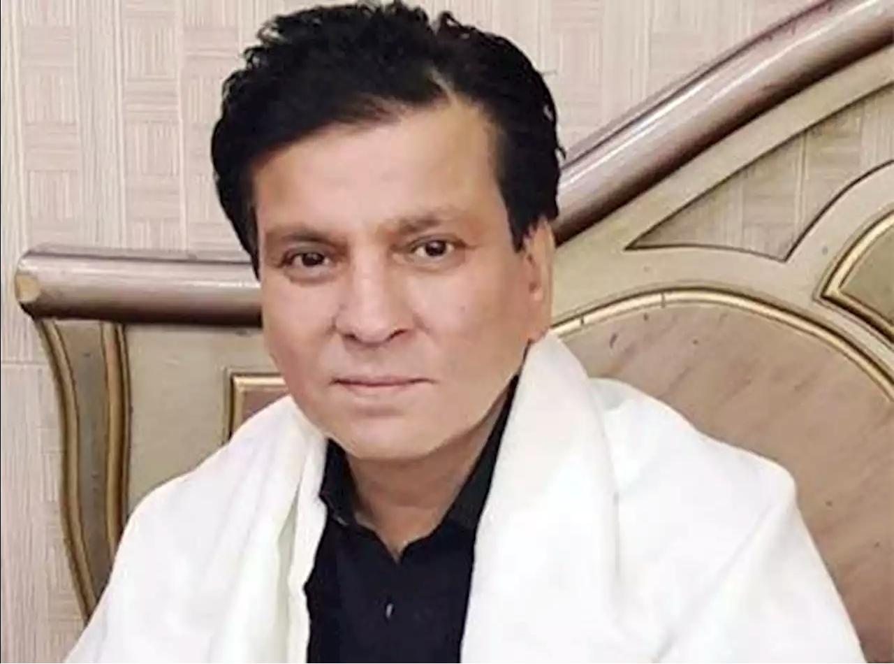 معروف کامیڈین طارق ٹیڈی کے وارنٹ گرفتاری جاری