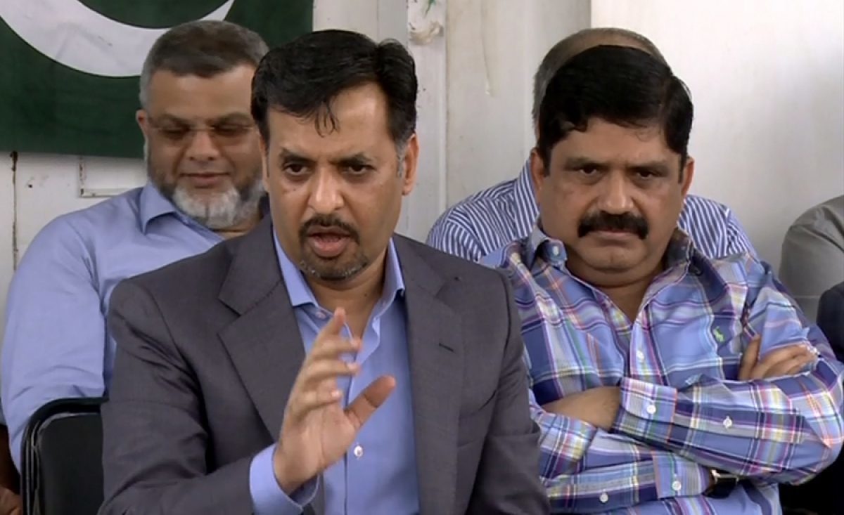 کراچی 3 ماہ کے لئے میرے حوالے کر دیں، صاف ہو جائے گا، مصطفیٰ کمال کا دعویٰ