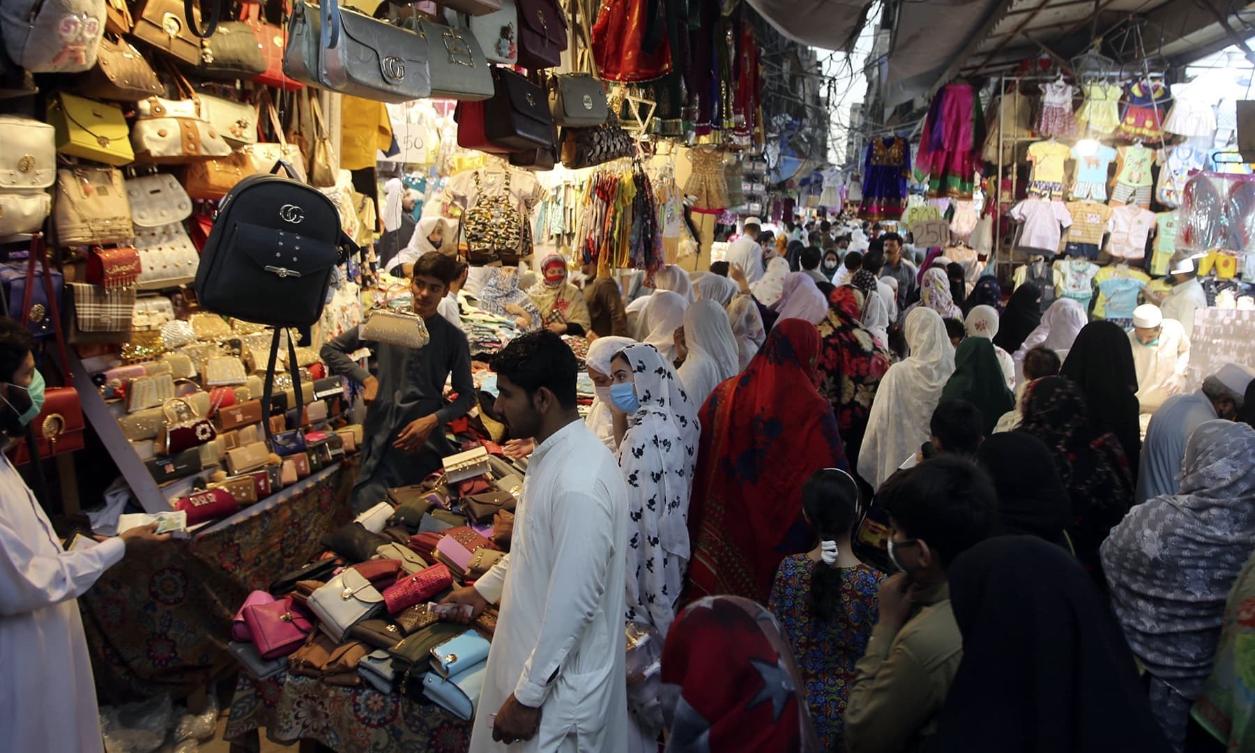 کوروناکا پھیلاؤ:پنجاب حکومت کا 8دن تک مارکیٹیں بند کرنے کا فیصلہ